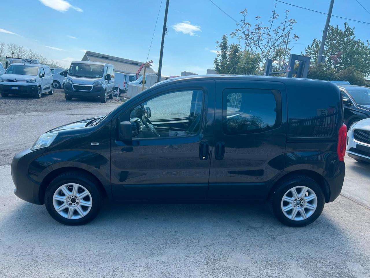 Peugeot Bipper Tepee 1.4 HDi 70cv AUTOCARRO CON POSTI