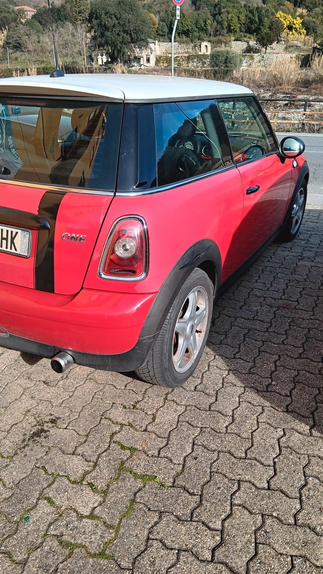 Mini 1.4 16V One Chili