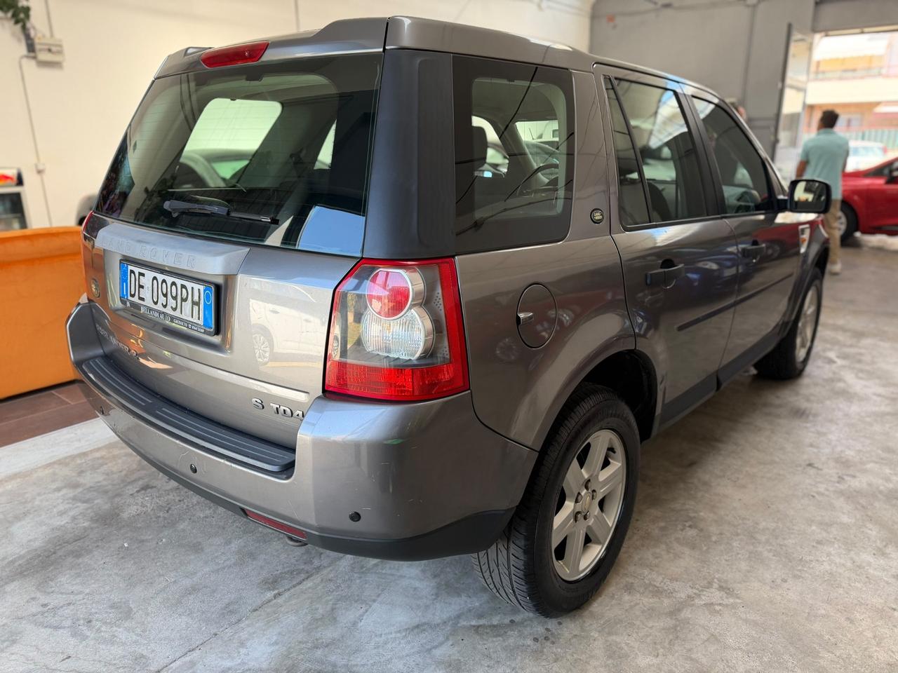 Land Rover Freelander 2.2 TD4 S.W. SE