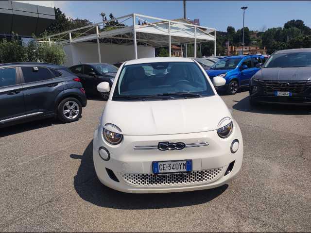 FIAT 500e - 500e 42 kWh Icon