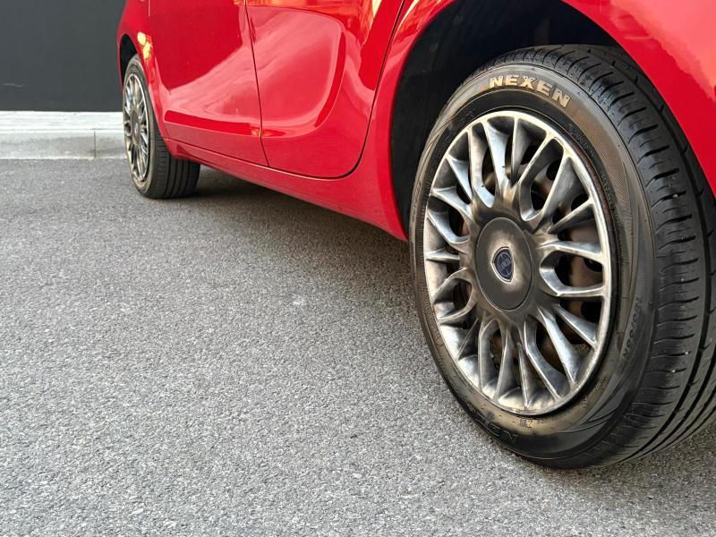 Lancia Ypsilon 5 Porte 1.2 BENZ/GPL Gold 69cv OK NEOPATENTATI