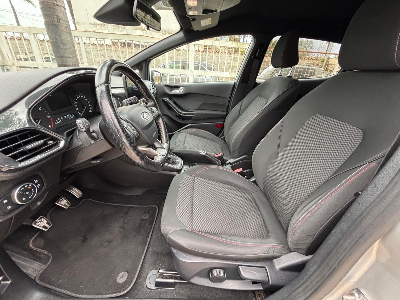 FORD FIESTA 1.5 TDCI ST-LINE STUPENDA