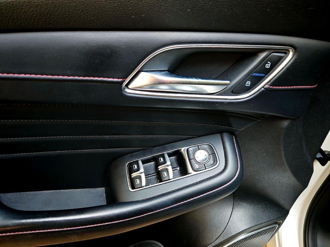 Mg HS 1.5 Luxury Turbo GARANZIA UFFICIALE 2030