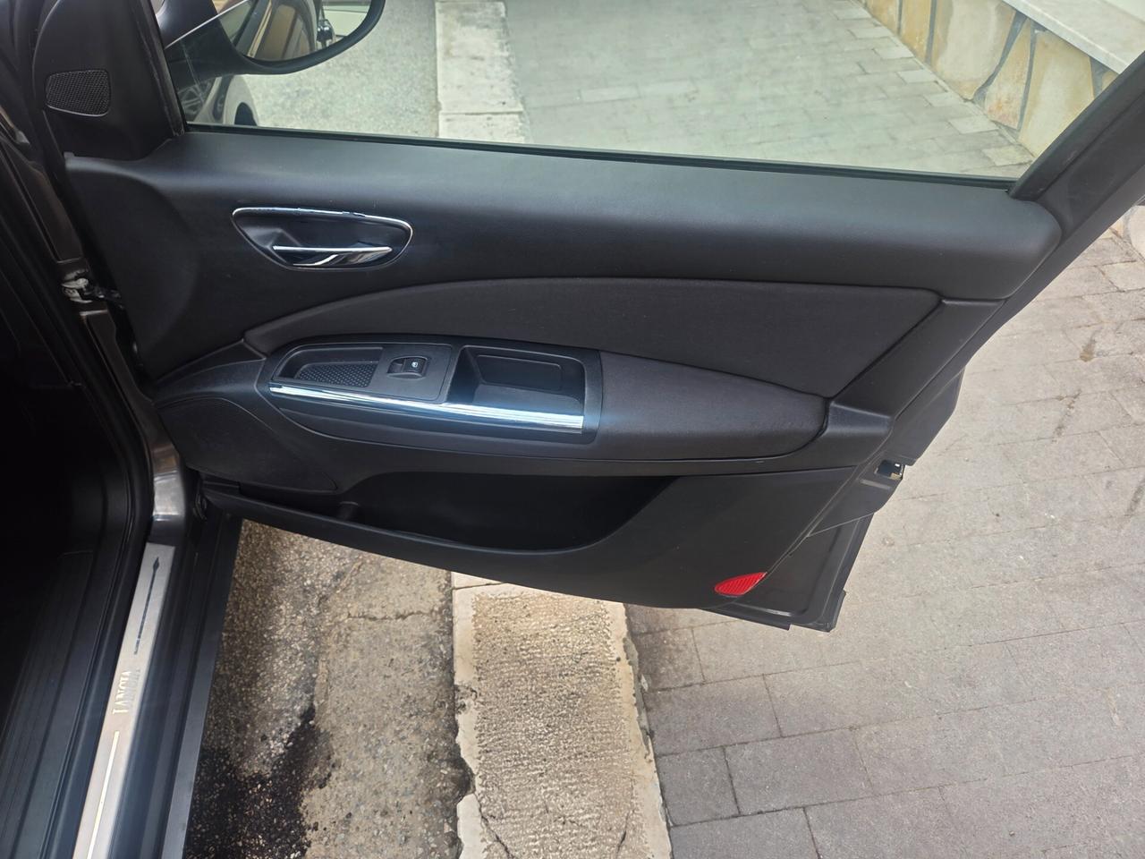 LANCIA DELTA ANNO 2014 1.6 MJET 120 CV KM CERTIFIC