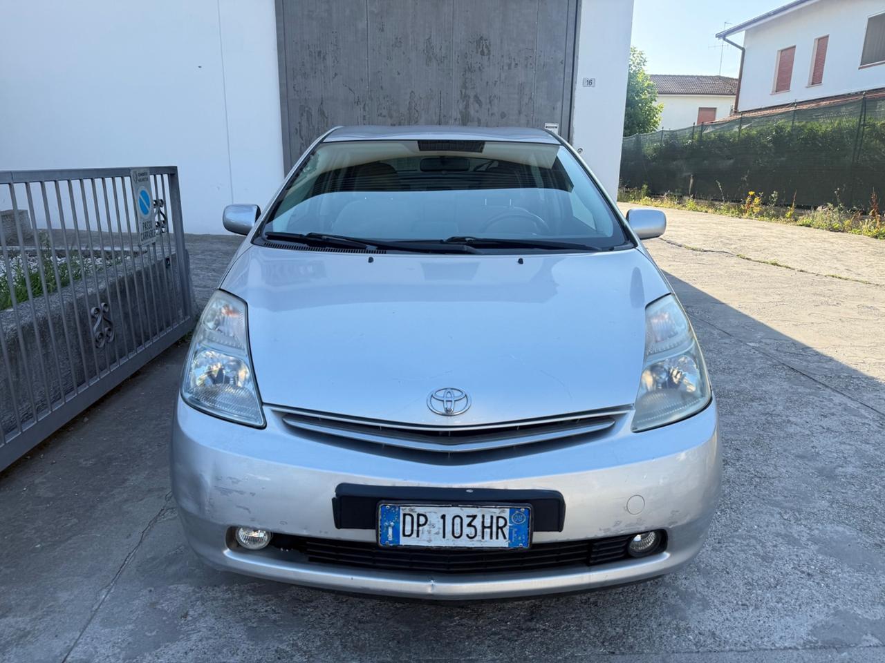 Toyota Prius 1.5 HYBRID 5P. POCHI KM 2008 NEOPAT