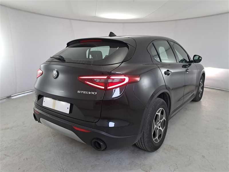 ALFA ROMEO STELVIO 2.2 TD 160 CV Super Business AT8 RWD