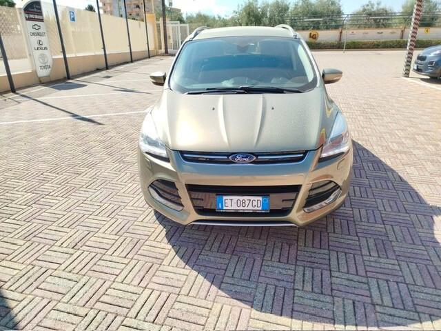 Ford Kuga 2.0 TDCI 140 CV 4WD Titanium