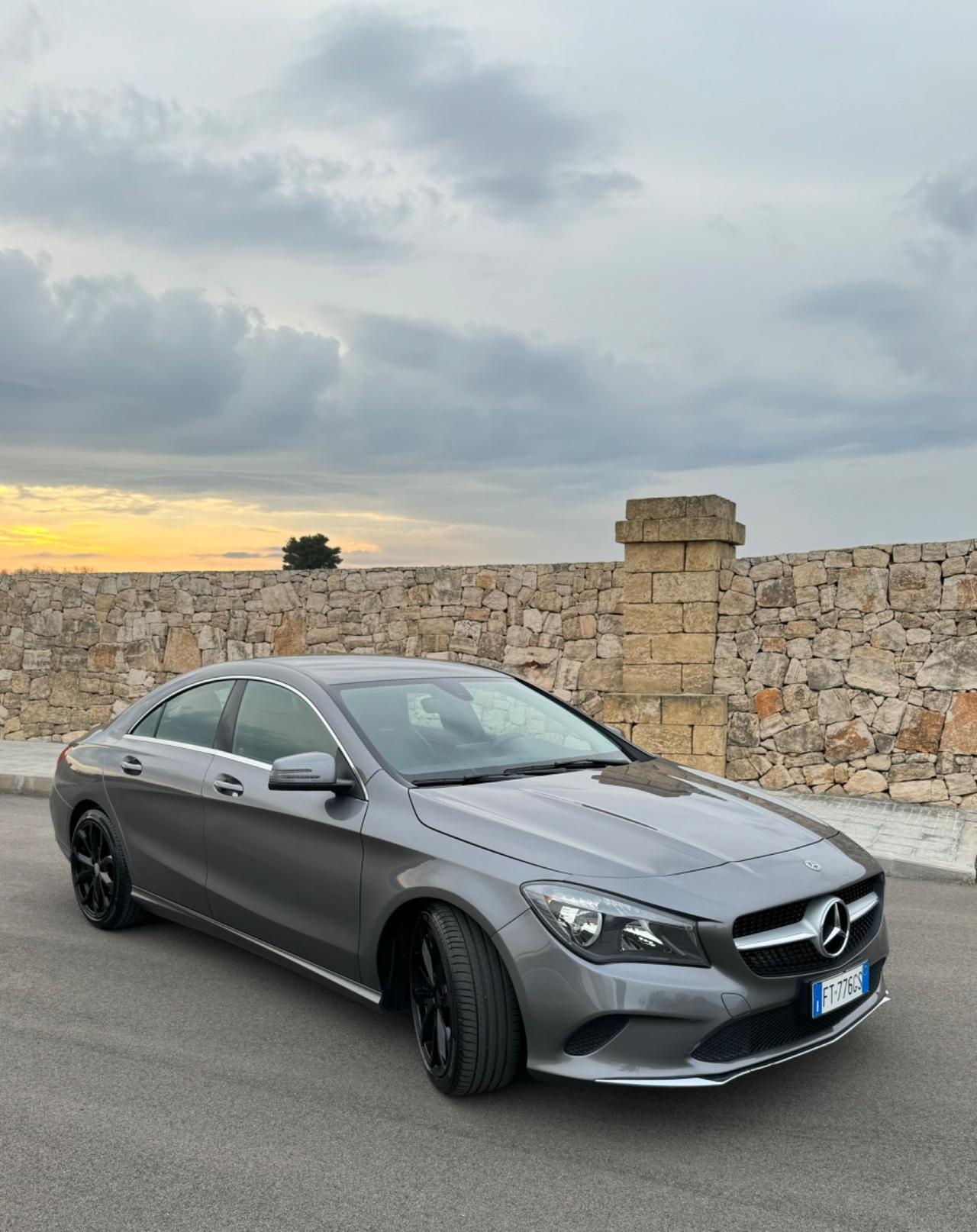 MERCEDES CLA 200 PREMIUM 2019