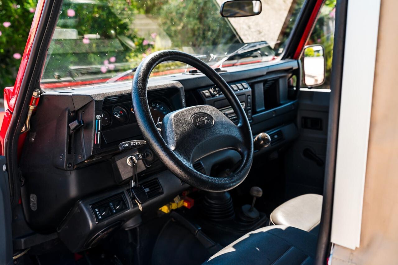 Land Rover Defender 90 Soft Top TD5 Aria condizionata + Kit pala neve Full