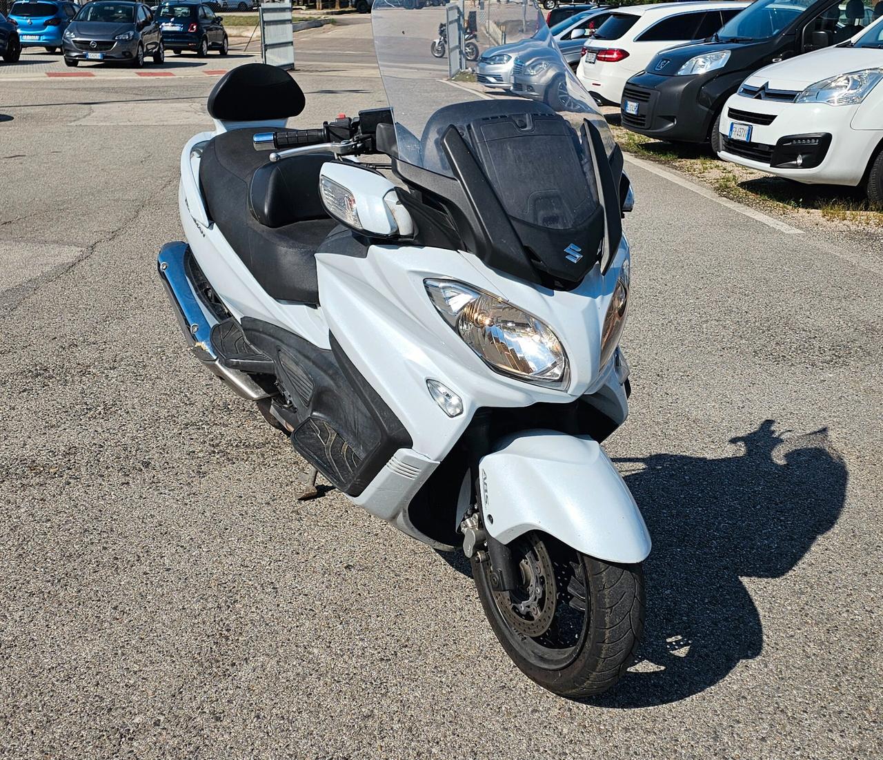 Suzuki Burgman 650