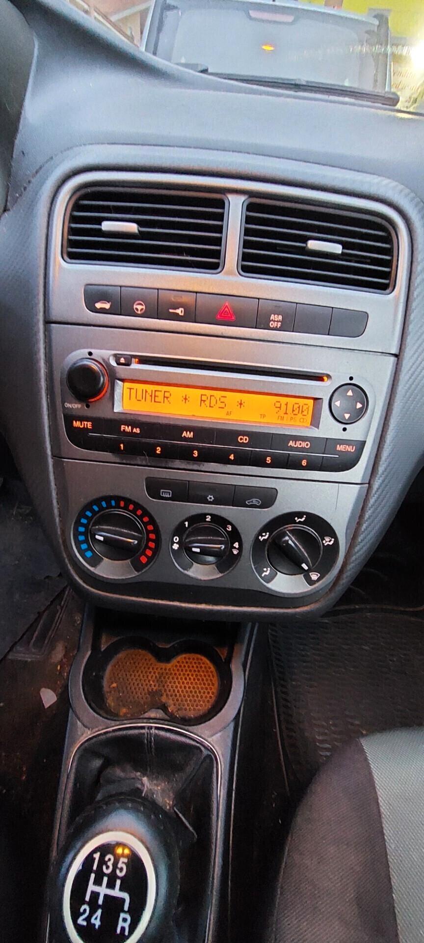 GRANDE PUNTO 1,4 GPL SCADENZA GPL 2030 MECCANICA NUOVISSIMA X NEOPATENTATI