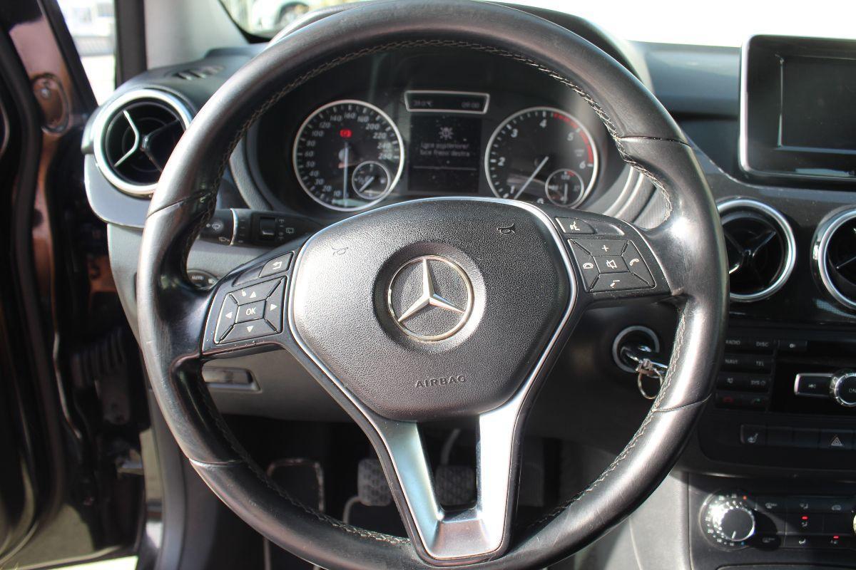 MERCEDES - Classe B - 180 CDI Premium