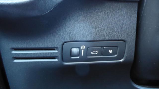VOLVO XC40 T4 Recharge Plug-in Hybrid automatico Inscription