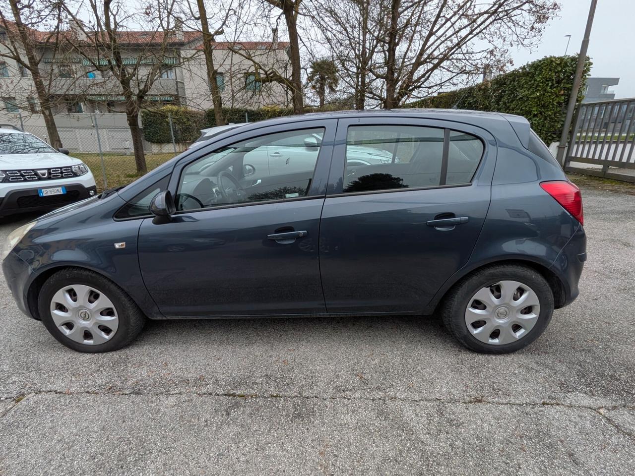 OPEL CORSA 1.2 80cv benzina - UNICO PROPRIETARIO – 2008 NEOPATENTATI