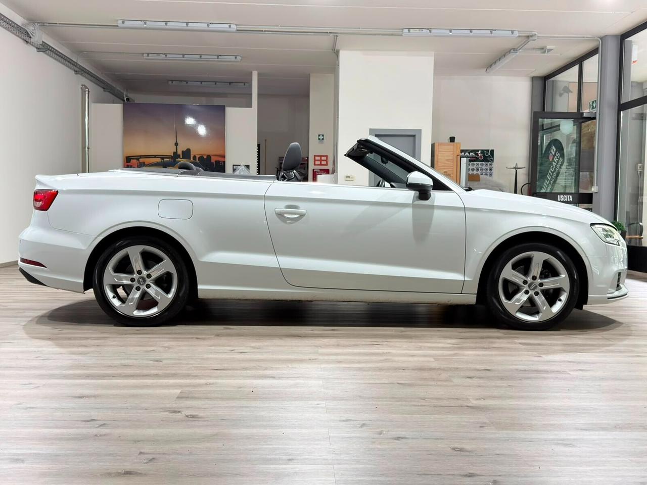 AUDI A3 CABRIO 1.6TDI 116CV SPORT 2018 LED/SENSORI