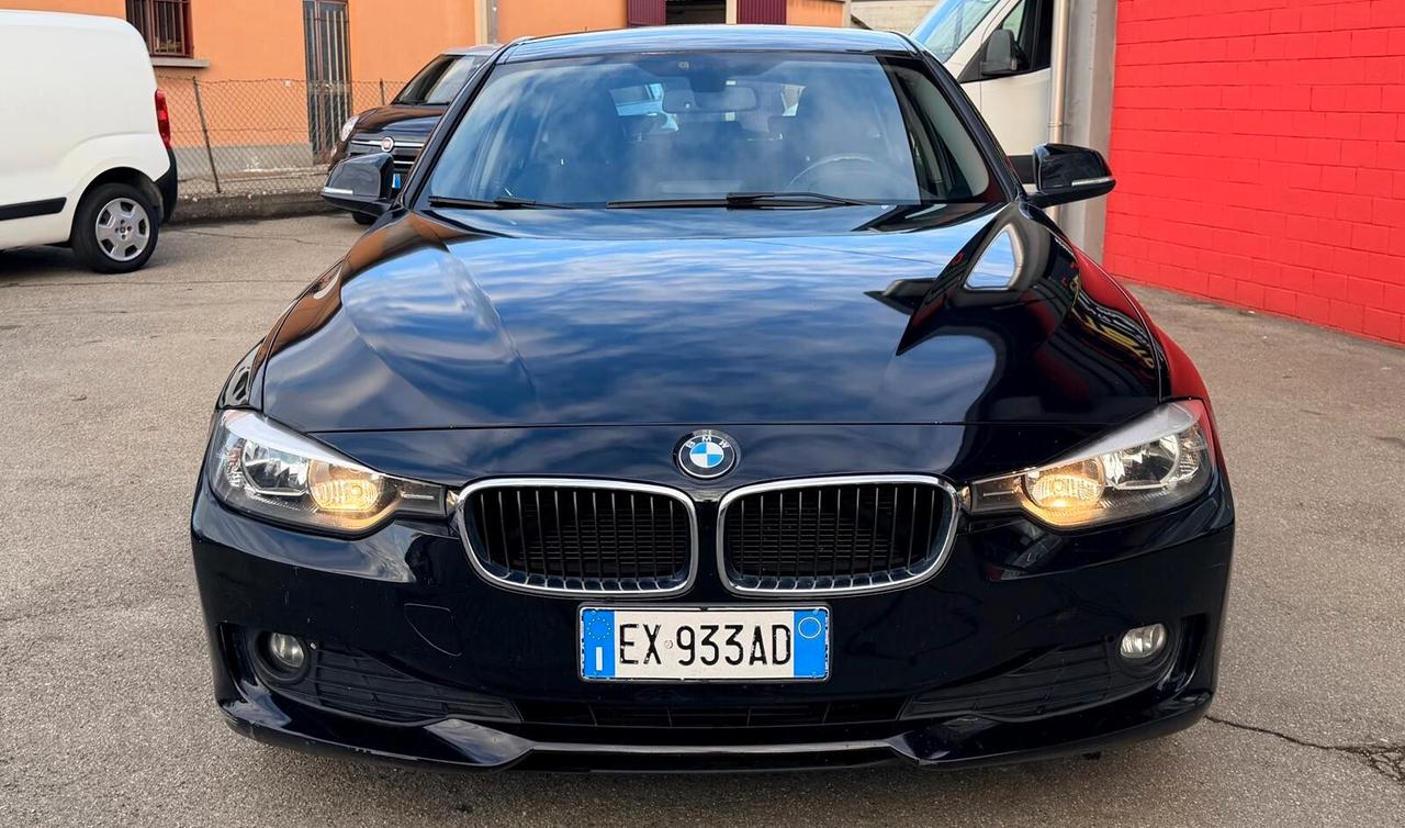 Bmw 318 318d Touring Neopatentati aut.