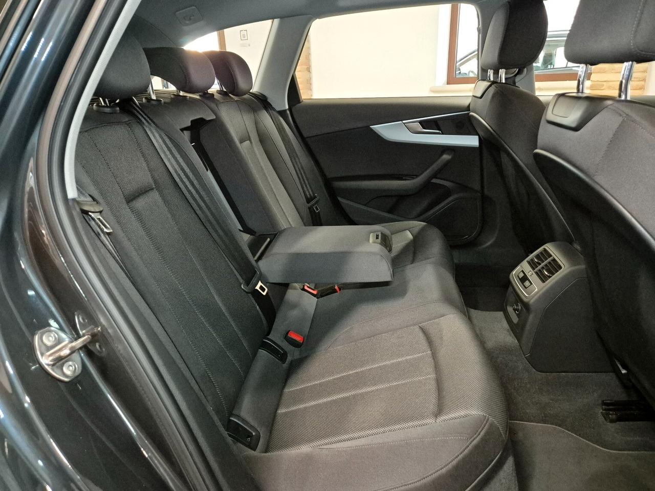 Audi A4 Avant 35 TDI S tronic Business