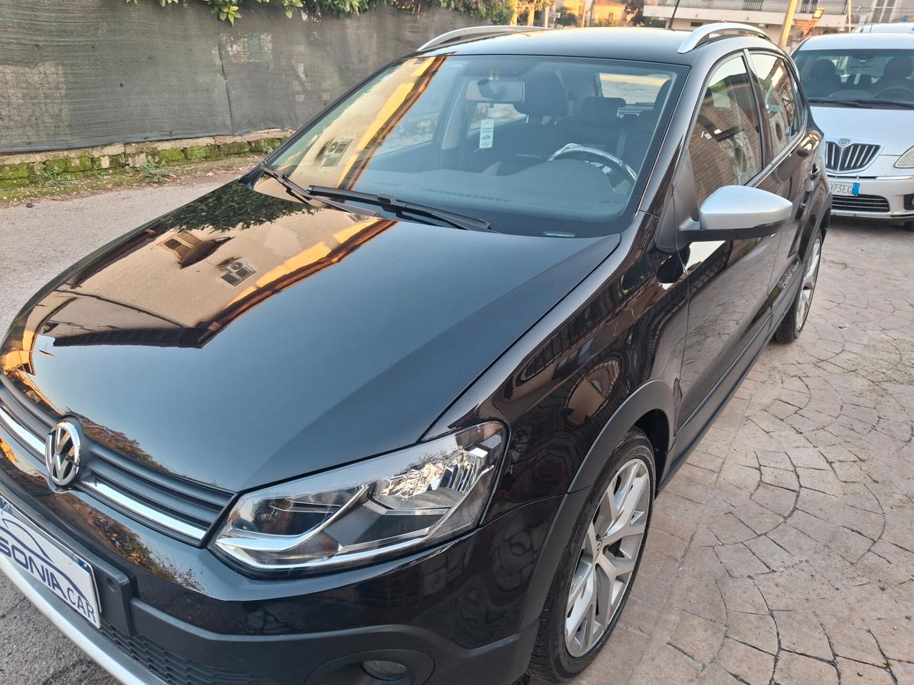 Volkswagen Polo 1.4 TDI 90 CV DSG 5p. Modello Cross automatica