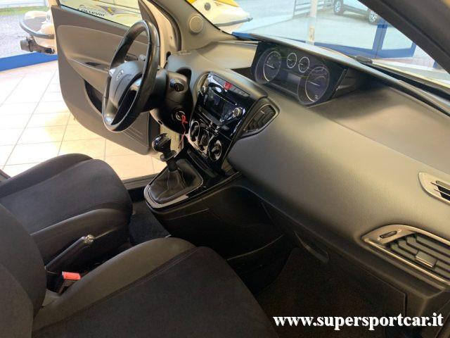 LANCIA Ypsilon 1.2 69 CV 5 porte S&S Silver