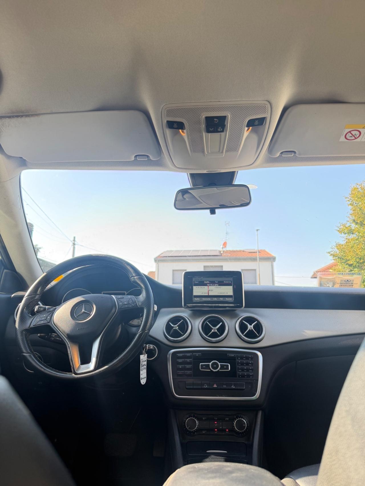 Mercedes-benz CLA 200 CDI Automatic Premium