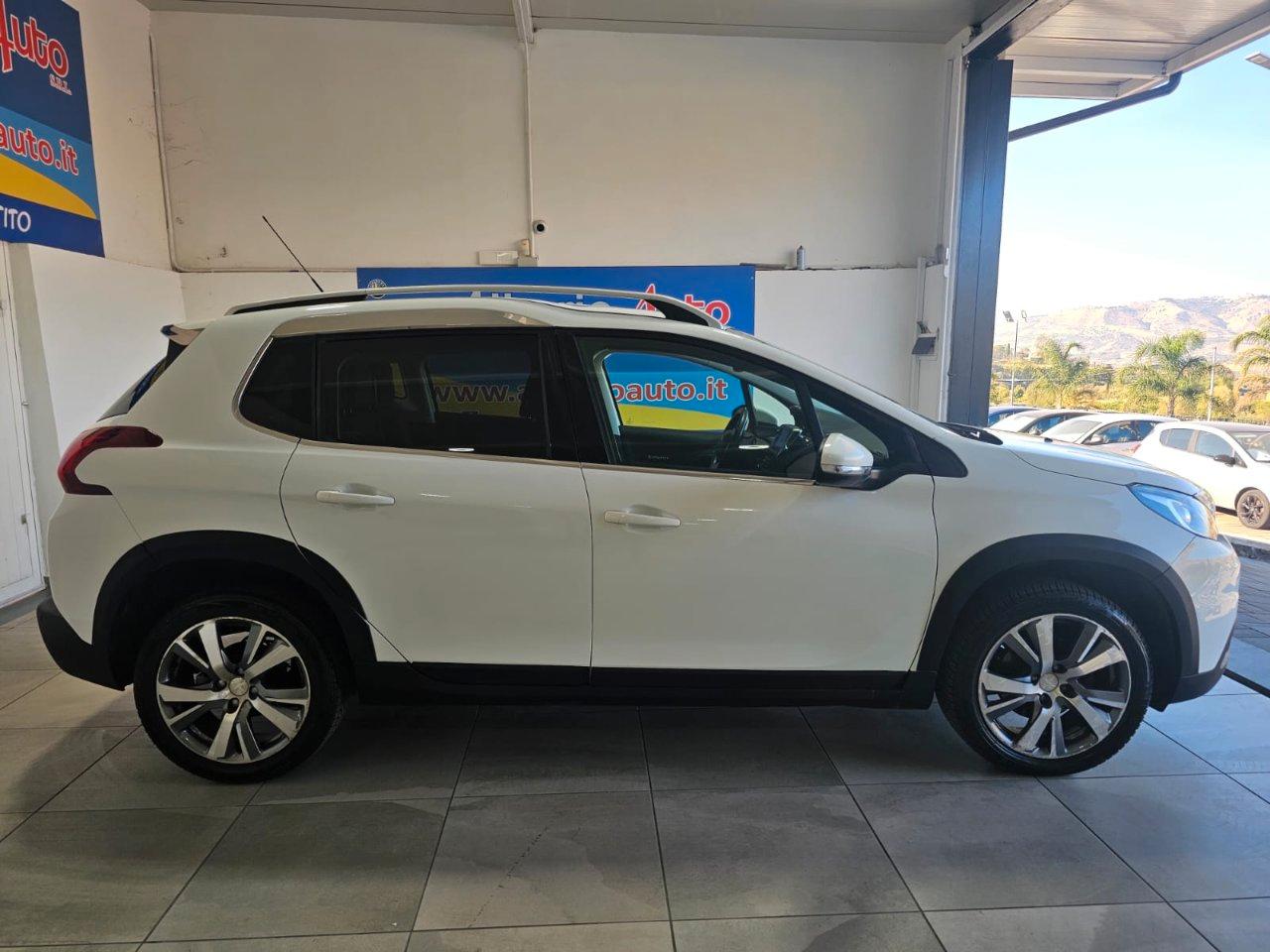 Peugeot 2008 2008 1.6 bluehdi Black Matt s&s 120cv my16