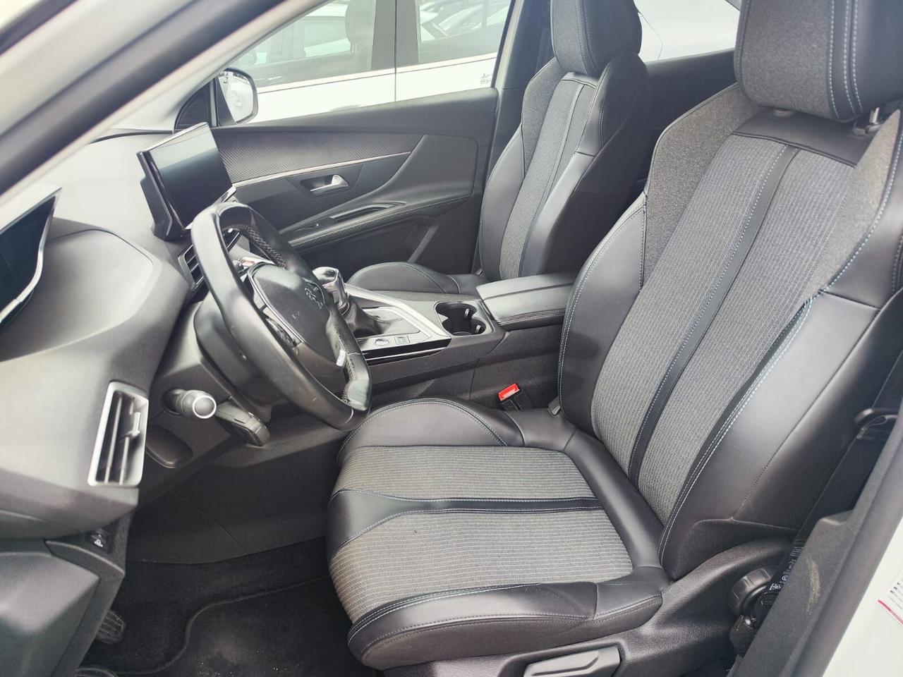 Peugeot 3008 BlueHDi 130 S&S Allure