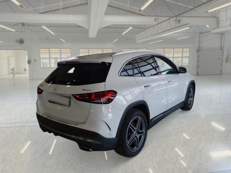 MERCEDES-BENZ GLA 220 D AUTOMATIC 4MATIC PREMIUM CROSSOVER