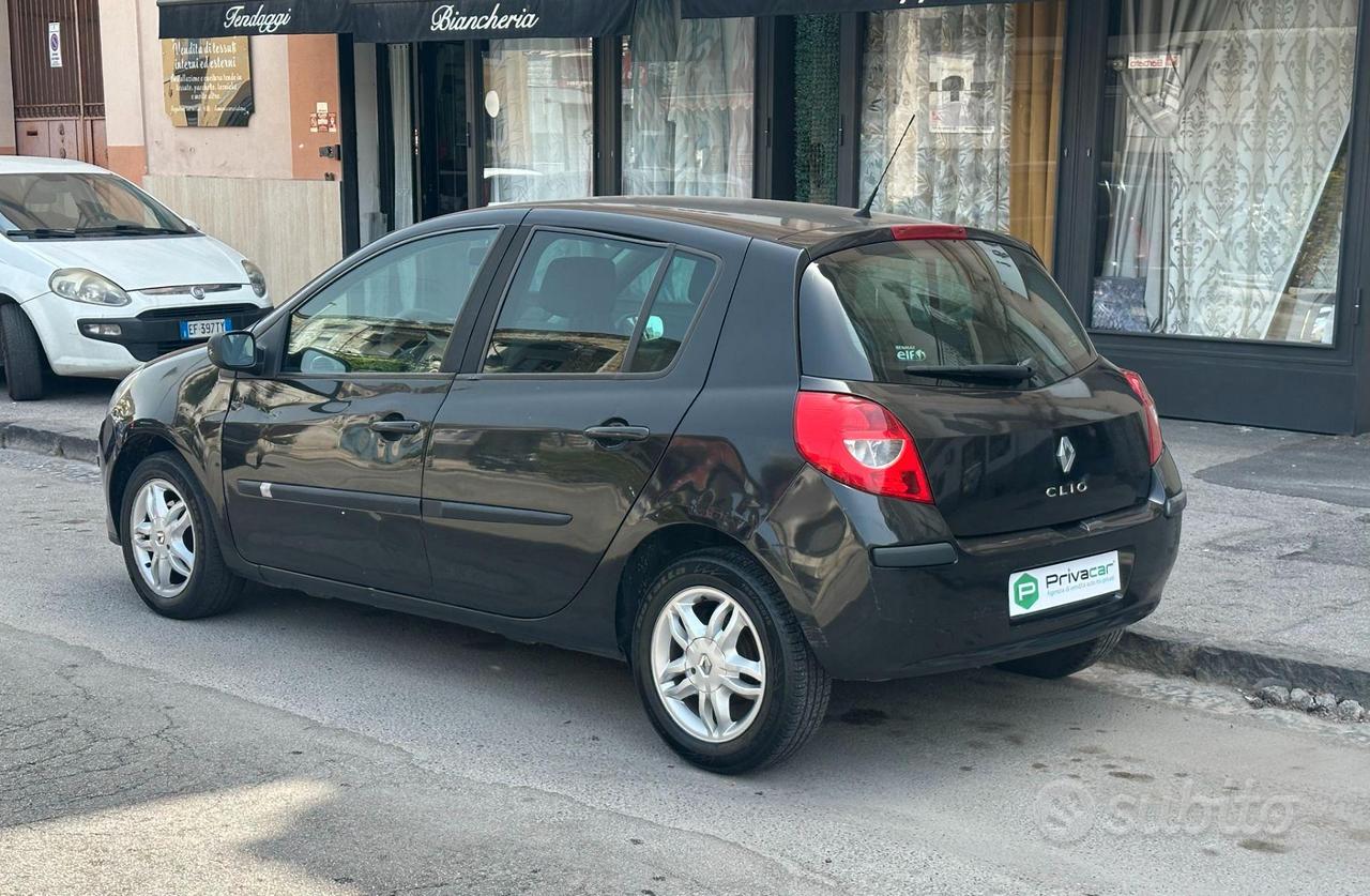 RENAULT Clio 1.5 dCi 85CV 5 porte Le Iene 2.450