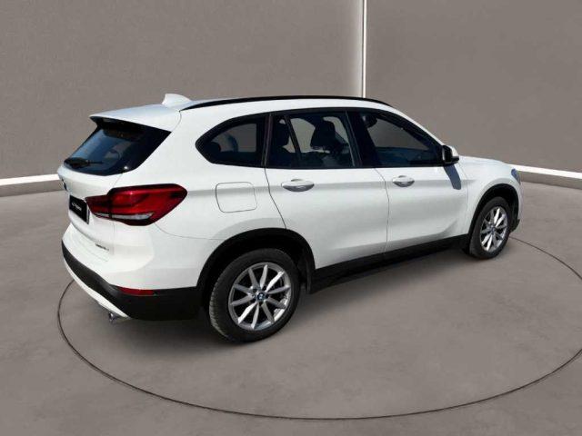 BMW X1 004367 - xDrive18d Advantage