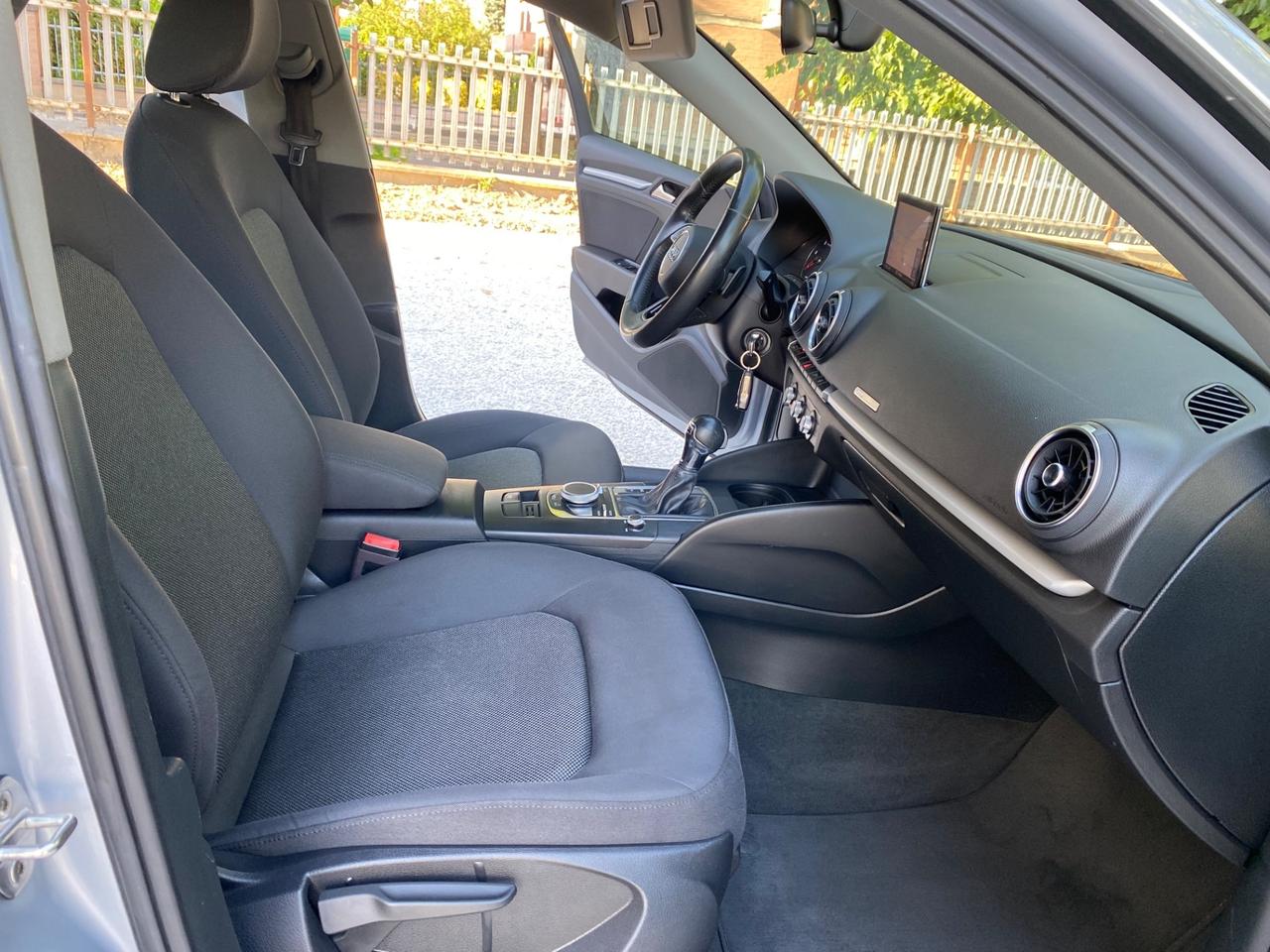 Audi A3 SPB 1.6 TDI 116 CV S tronic Business NEOPATENTATI!!!
