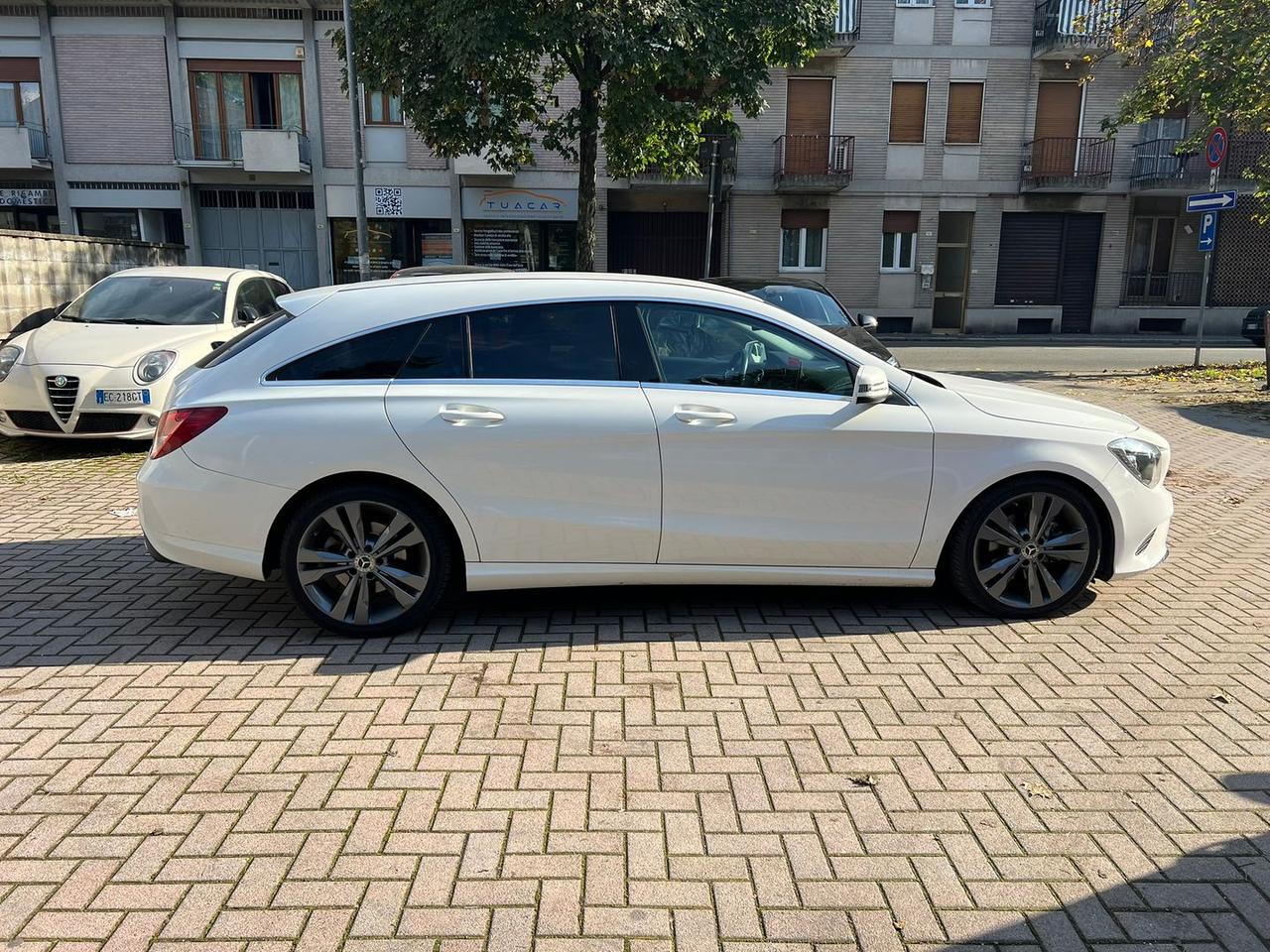 Mercedes-Benz CLA 180 Sport CLA 180 D Shooting Brake