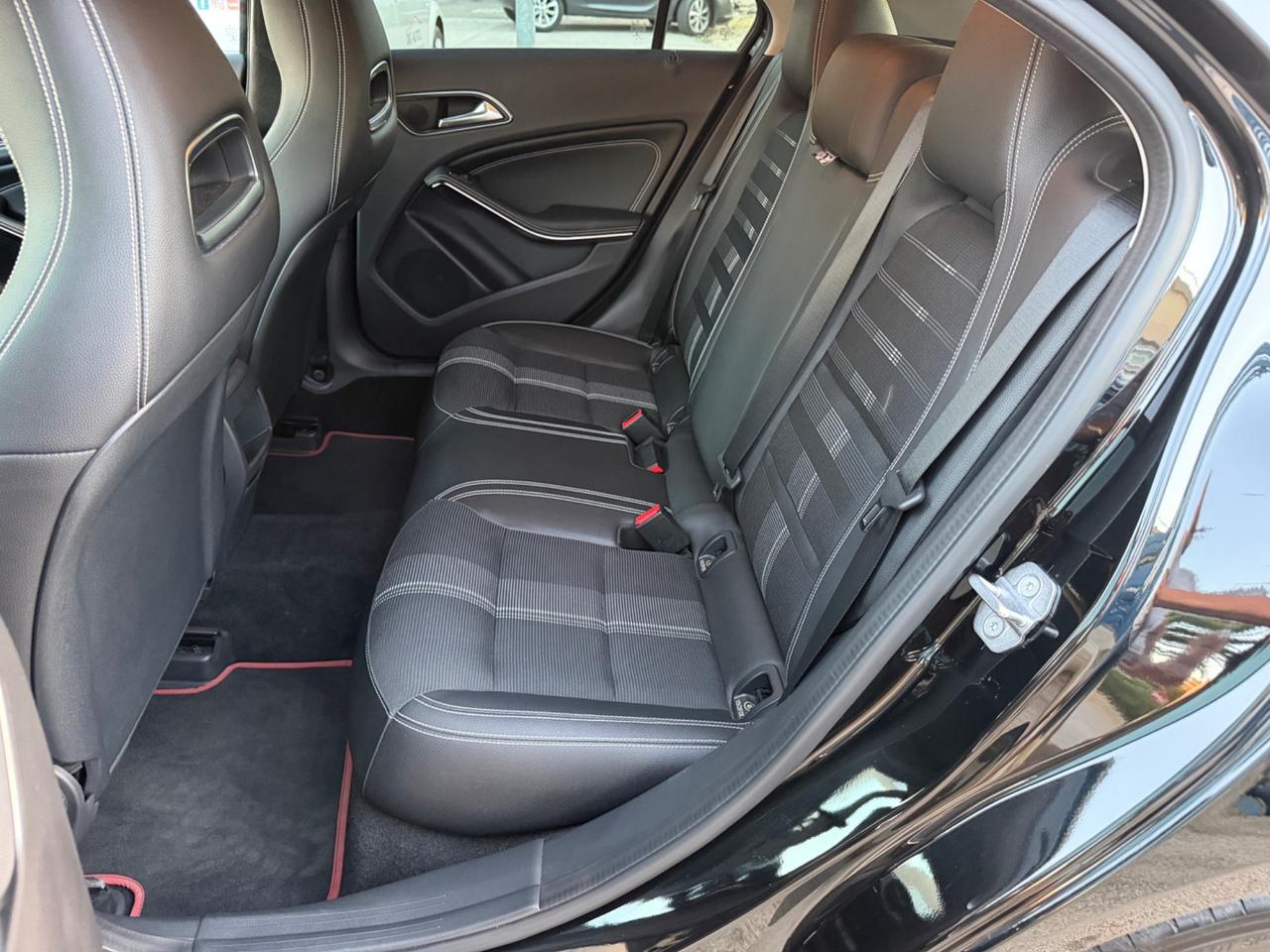 Mercedes A180 Premium 1.5 dci 110 cv 2018 87.000 km