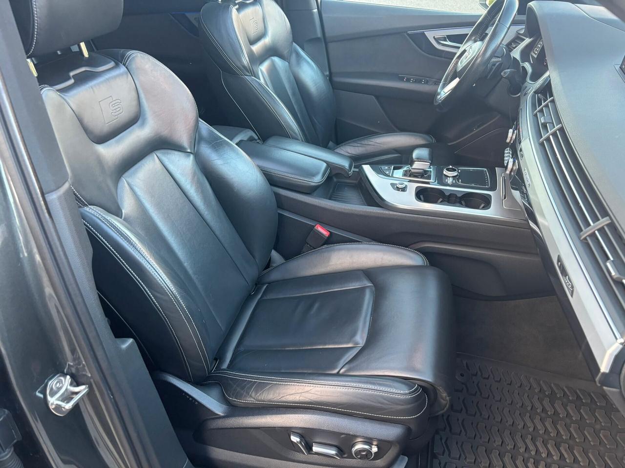 Audi Q7 3.0 TDI 272 CV quattro tiptronic "S LINE PLUS" 7 POSTI