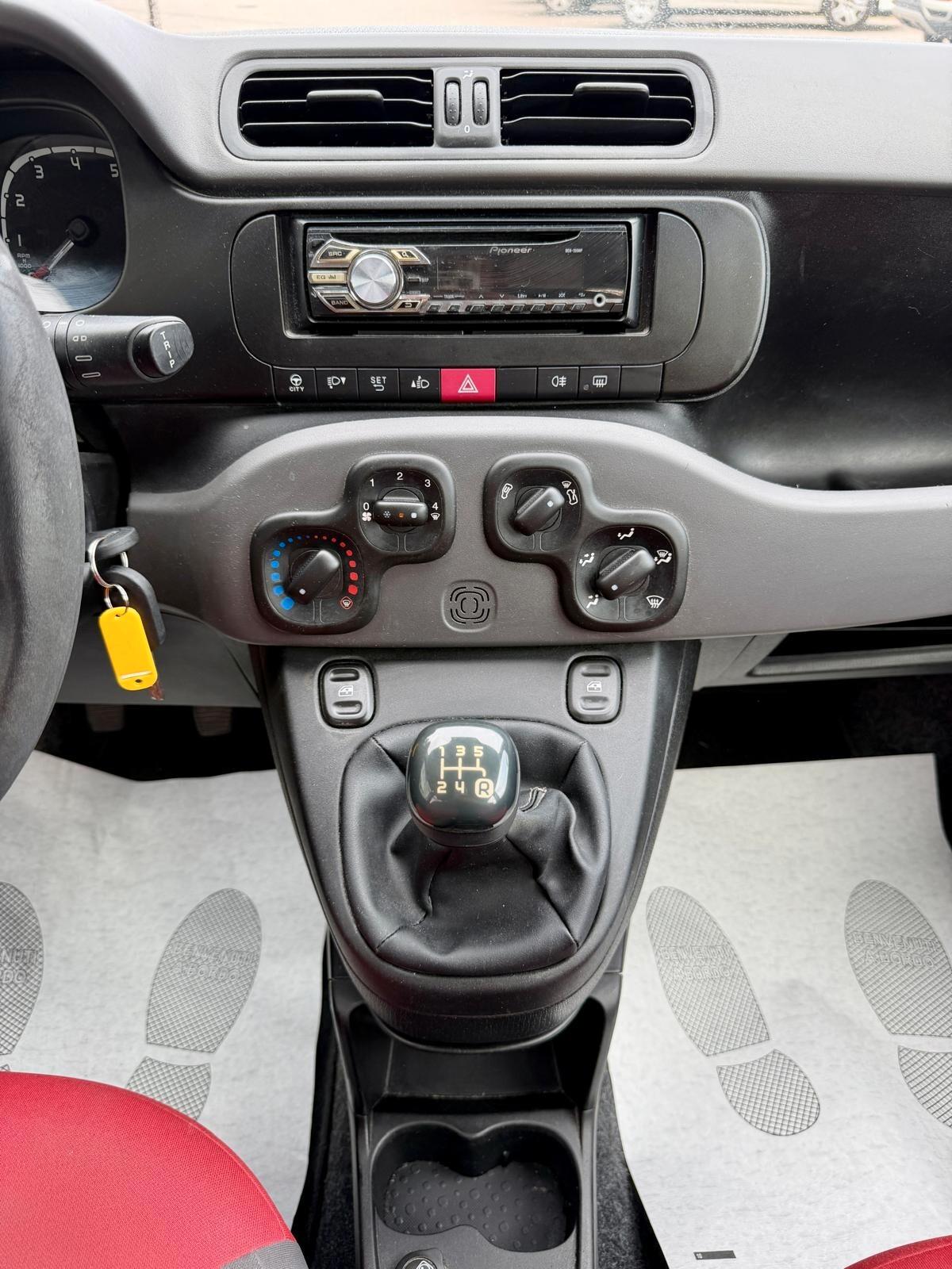 Fiat Panda 1.2 Lounge - ok neopatentato