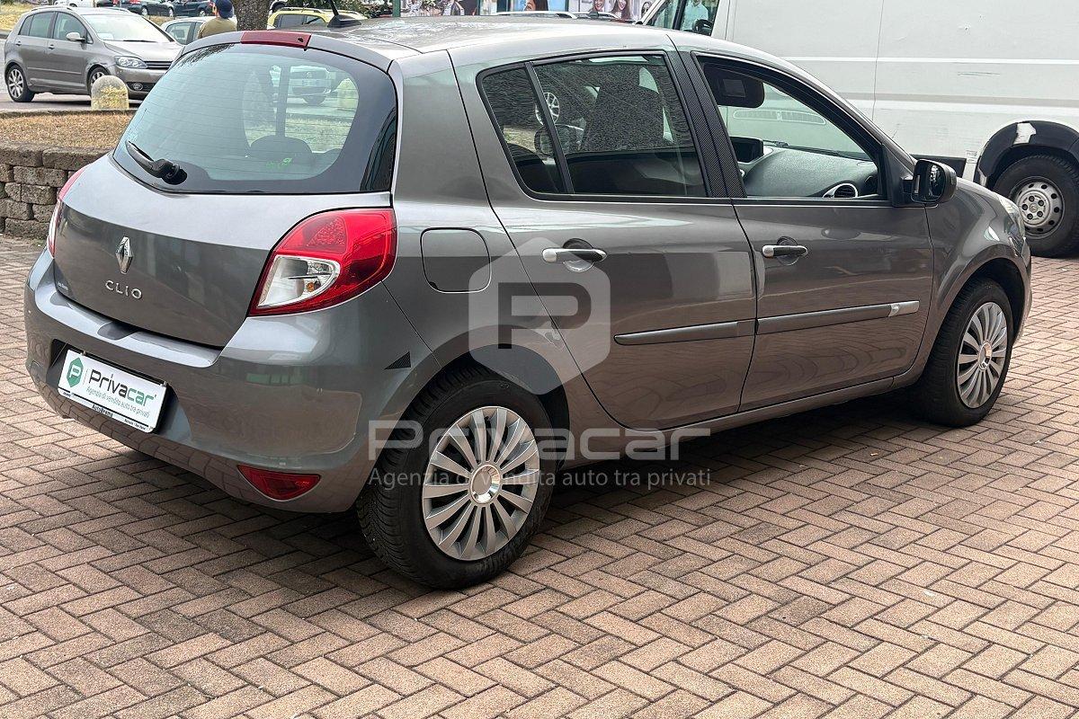 RENAULT Clio 1.2 16V 5 porte Dynamique