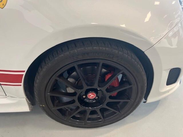Abarth 500 C 1.4 Turbo T-Jet MTA