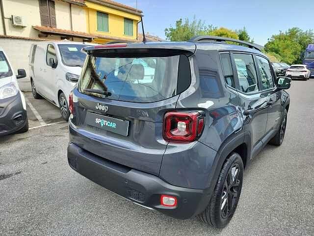 Jeep Renegade 1.5 Turbo T4 MHEV Summit