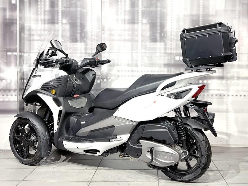 Quadro QV3
