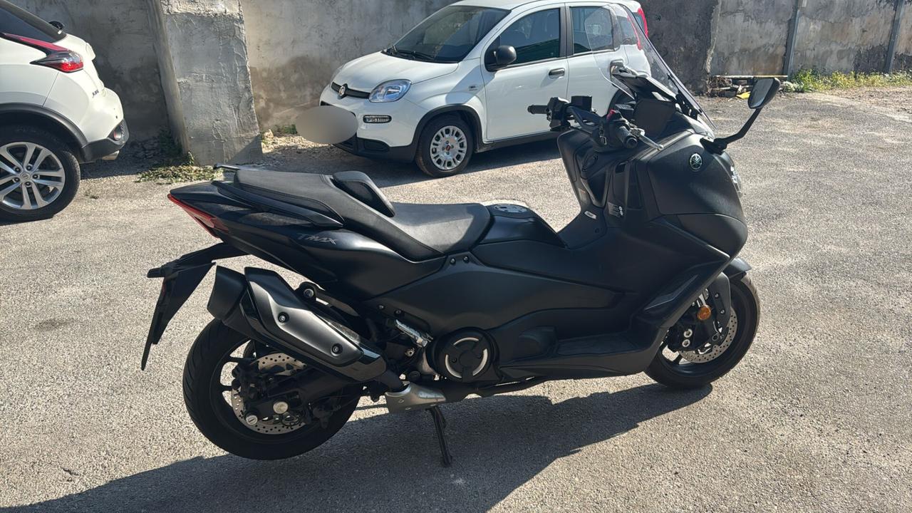 Yamaha TMAX 560 DEL 2023 USATO