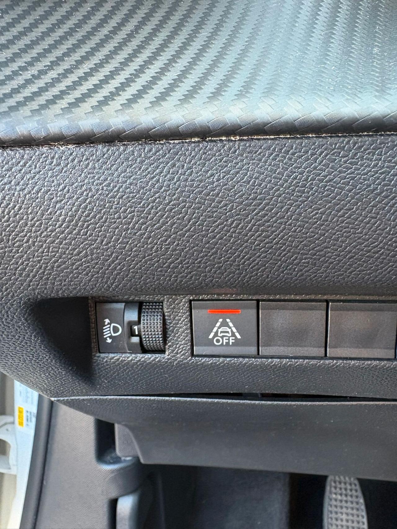 PEUGEOT 2008 1.5 BLUEHDI GT LINE