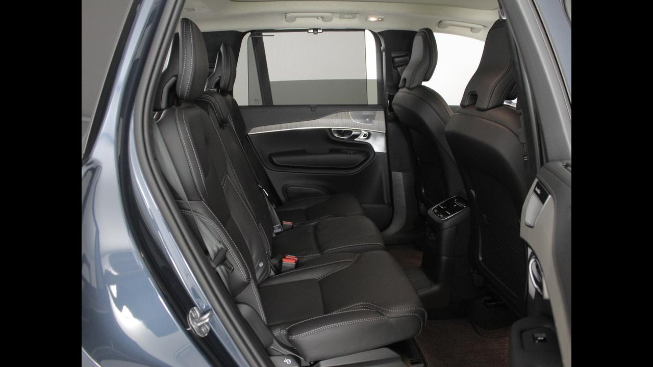 VOLVO N.XC90 Ultra Bright T8 AWD AUT 7P