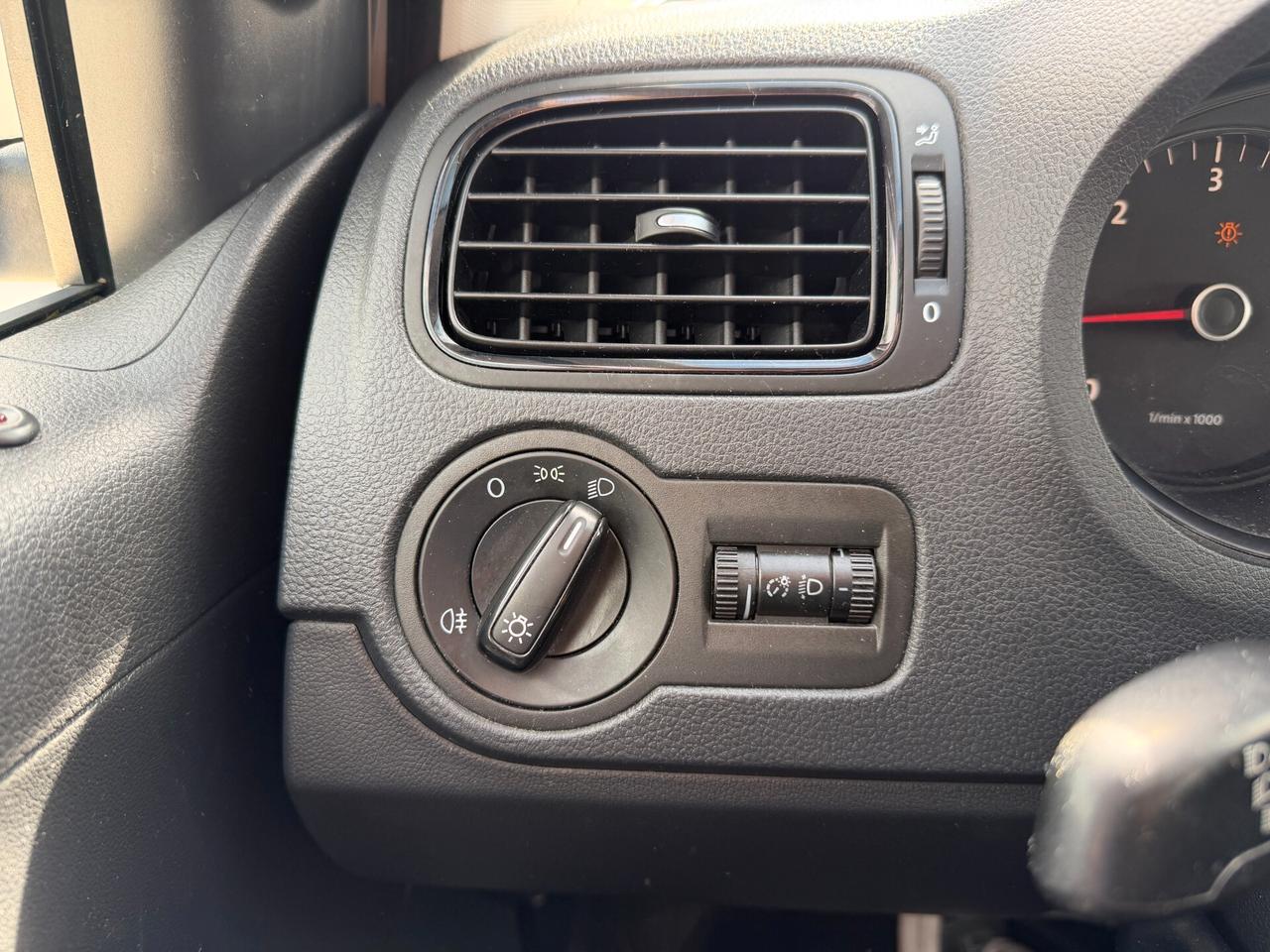 VOLKSWAGEN POLO ANNO 2012 1.2 DIESEL 75 CV