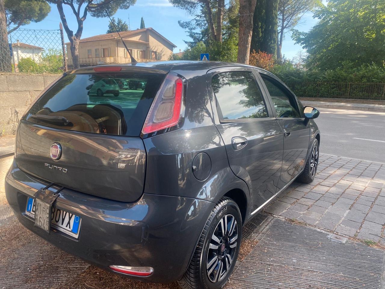 Fiat Punto 1.3 MJT II 75 CV 5 porte Young