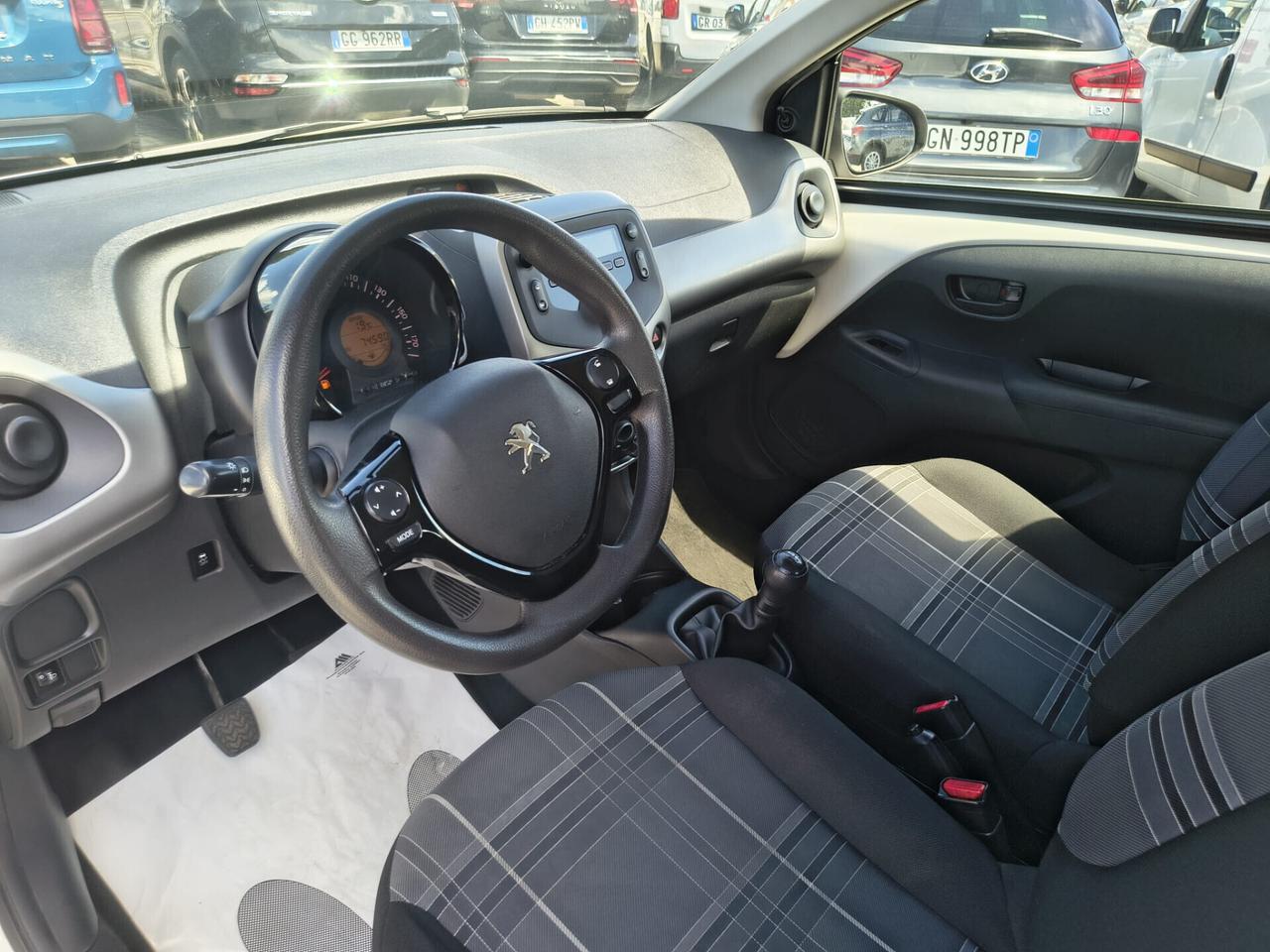 Peugeot 108 5 PORTE 1.0 benzina *GARANZIA 24 MESI*