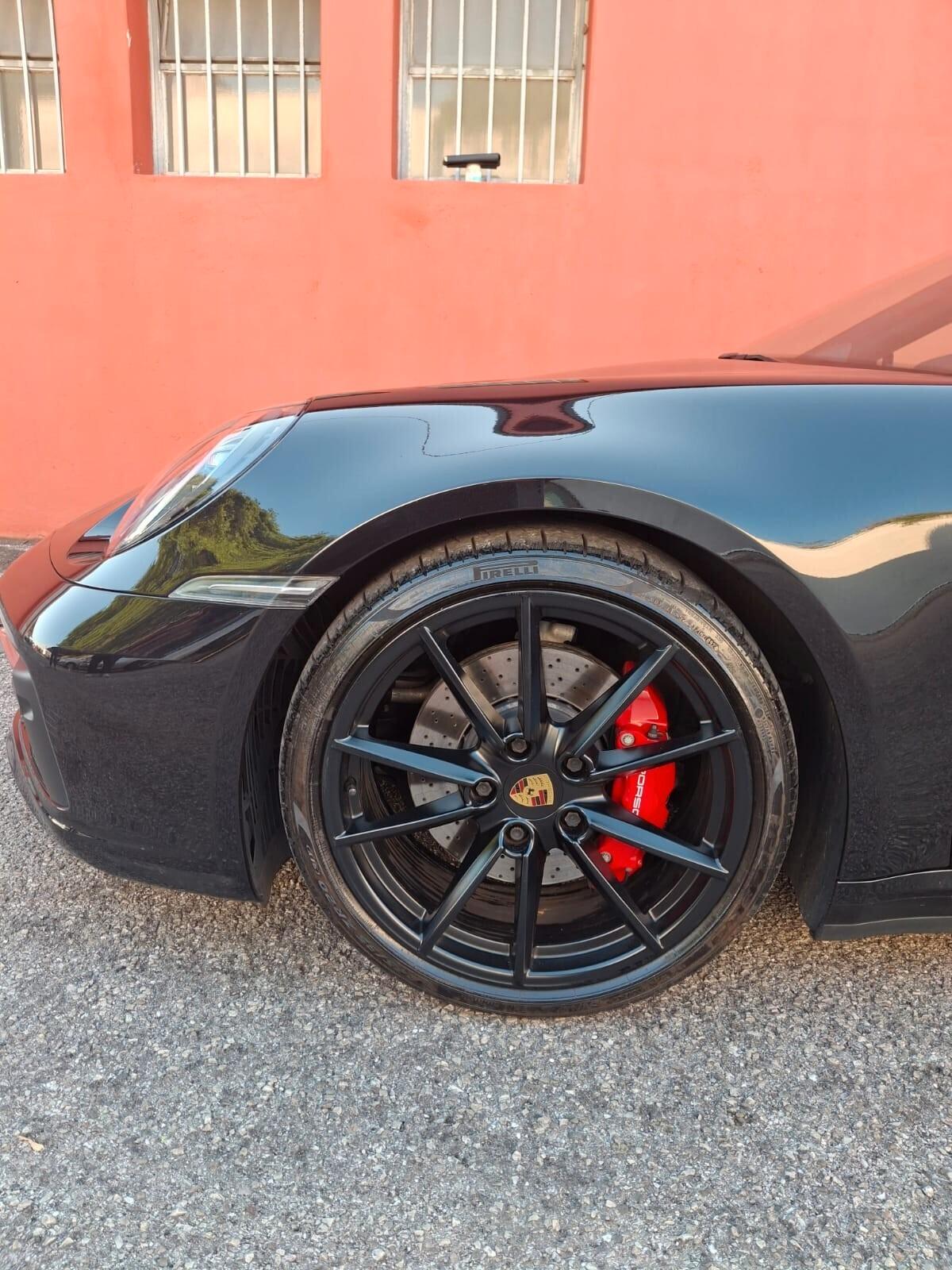 Porsche 911 Carrera 4S Cabriolet