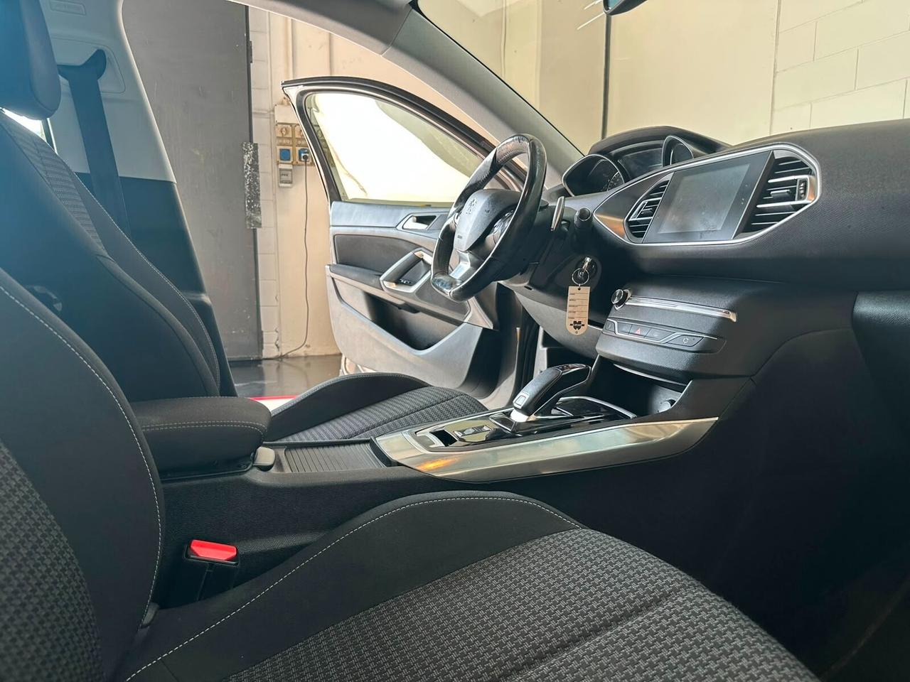 Peugeot 308 BlueHDi 180 S&S EAT8 SW GT line AUTOMATICA