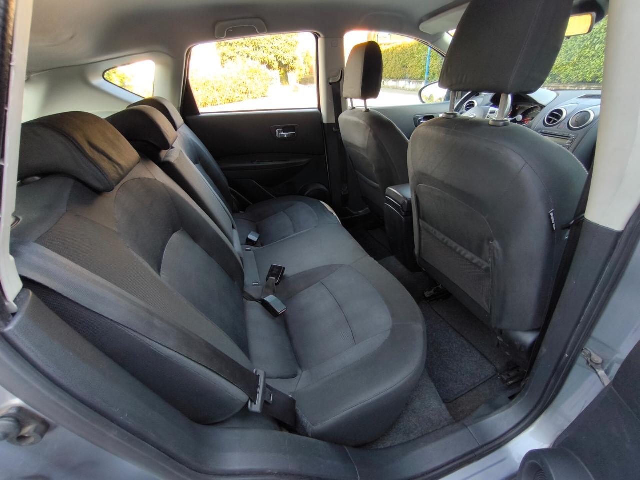 NISSAN QASHQAI 2,0 DCI 4X4- TEKNA-