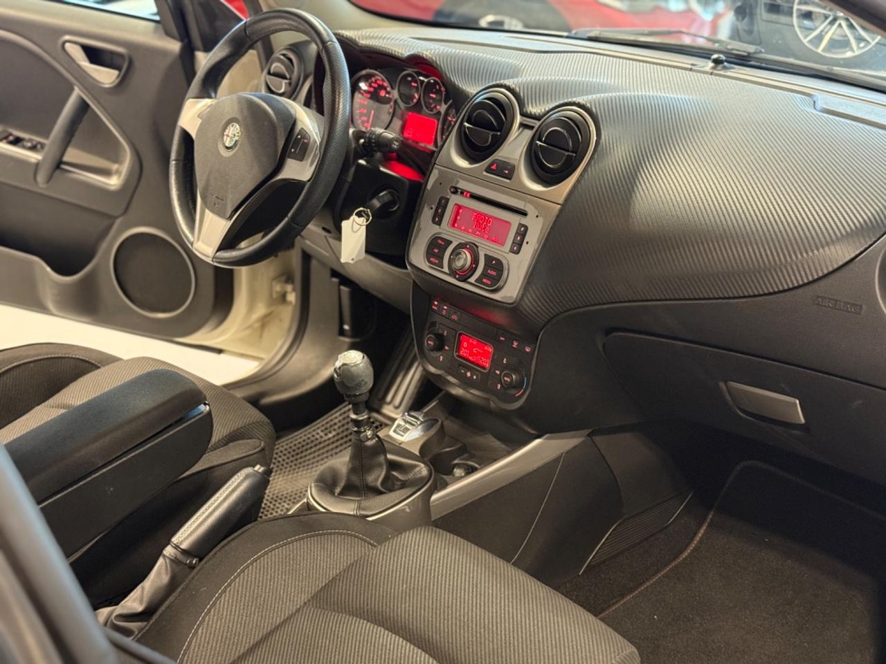 Alfa Romeo MiTo 1.4 78 CV Distinctive Sport Pack