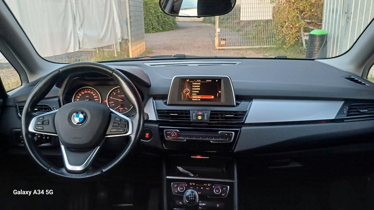 Bmw 2er Active Tourer 218i Luxury