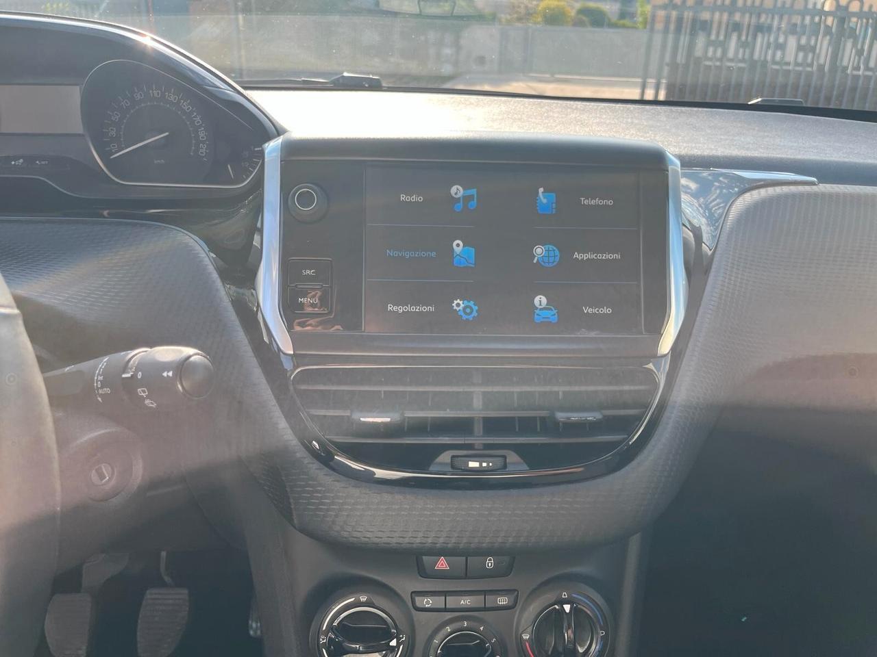 Peugeot 208 PureTech 68 5 porte signature NEO/unico propr/full led/lega/navi/TAGLAINDI